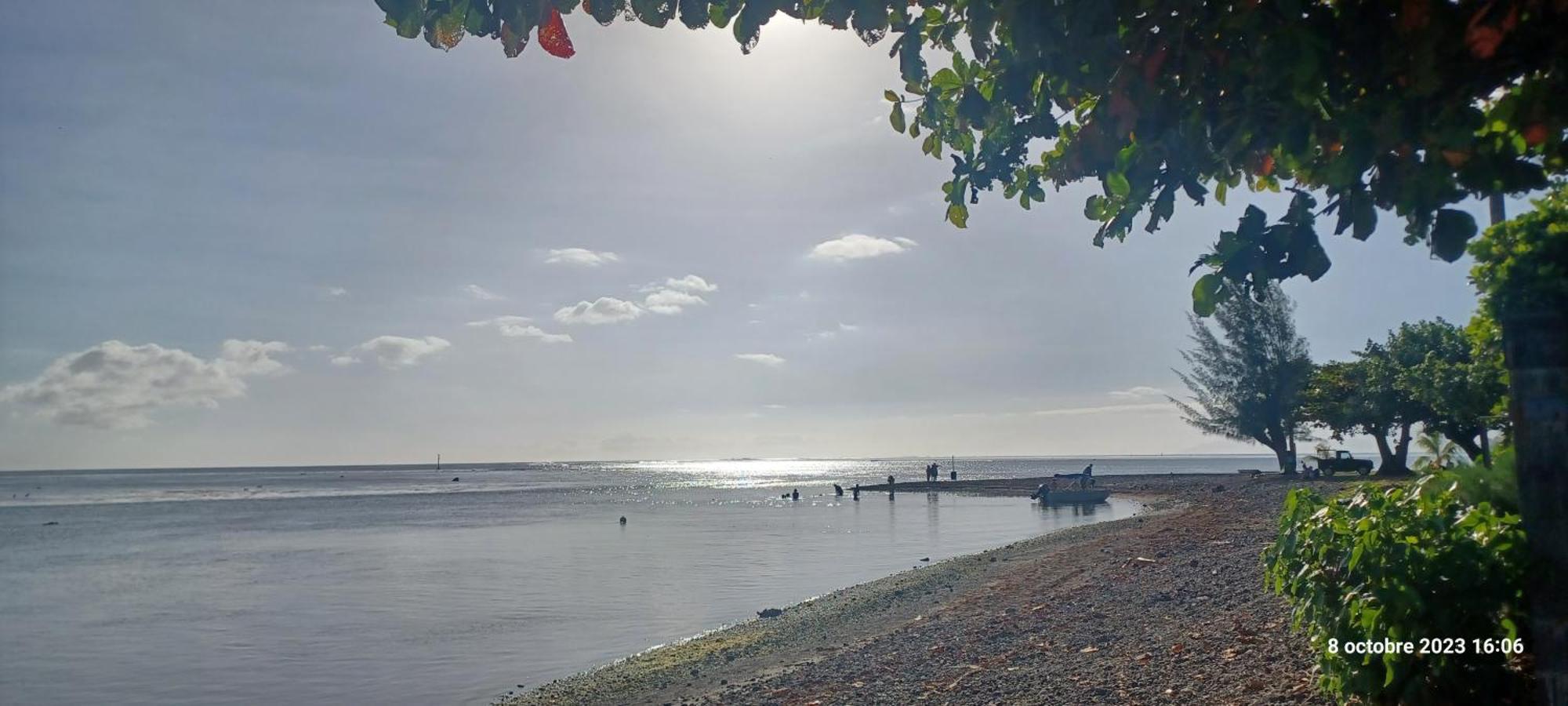 Hava'E Lodge Teahupoo Exteriör bild