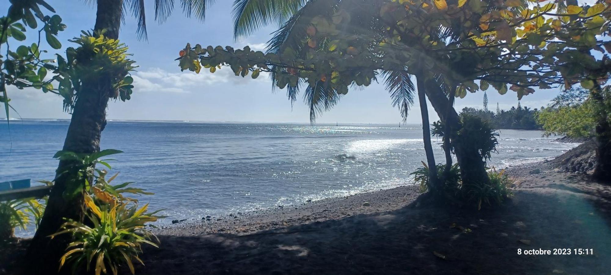 Hava'E Lodge Teahupoo Exteriör bild